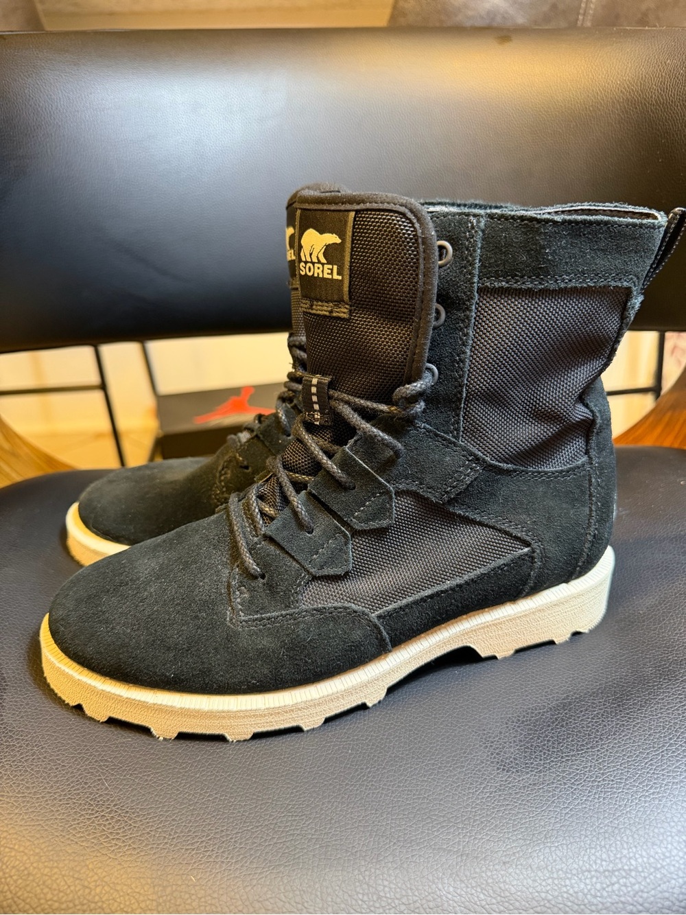 Sorel Caribou OTM waterproof boot Size 7.5 NL4309-010